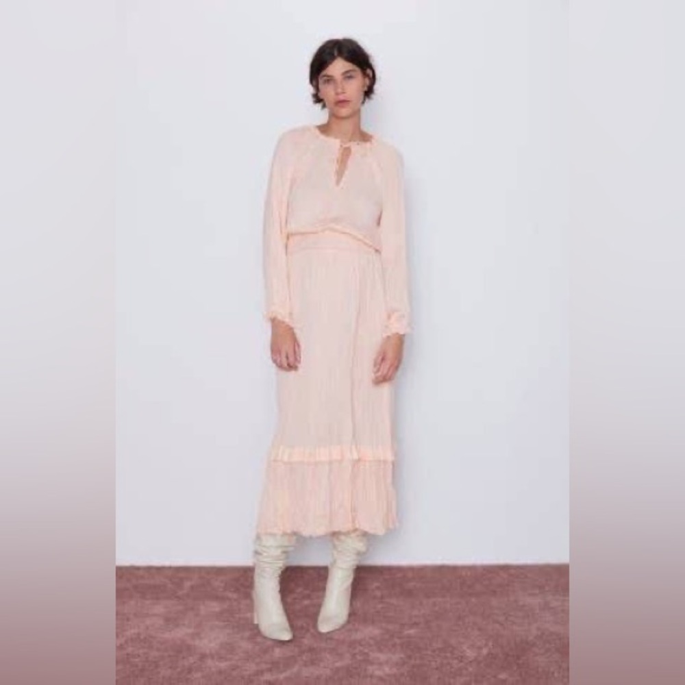 ZARA Pleated Voluminous Dress. Size - L - Picture 5 of 11